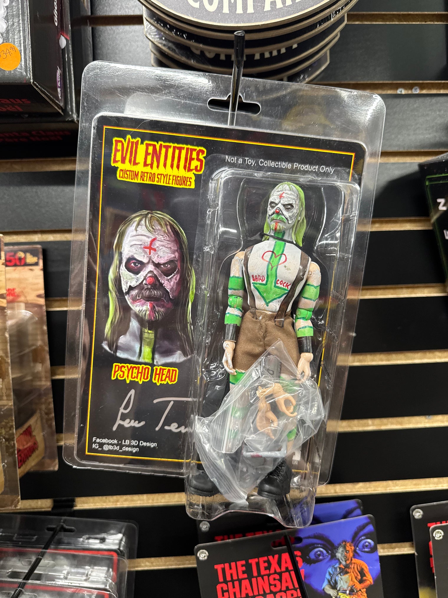 Evil Entities: 31 Psycho Head - 1/9 Scale Figure (SIGNED or UNSIGNED)