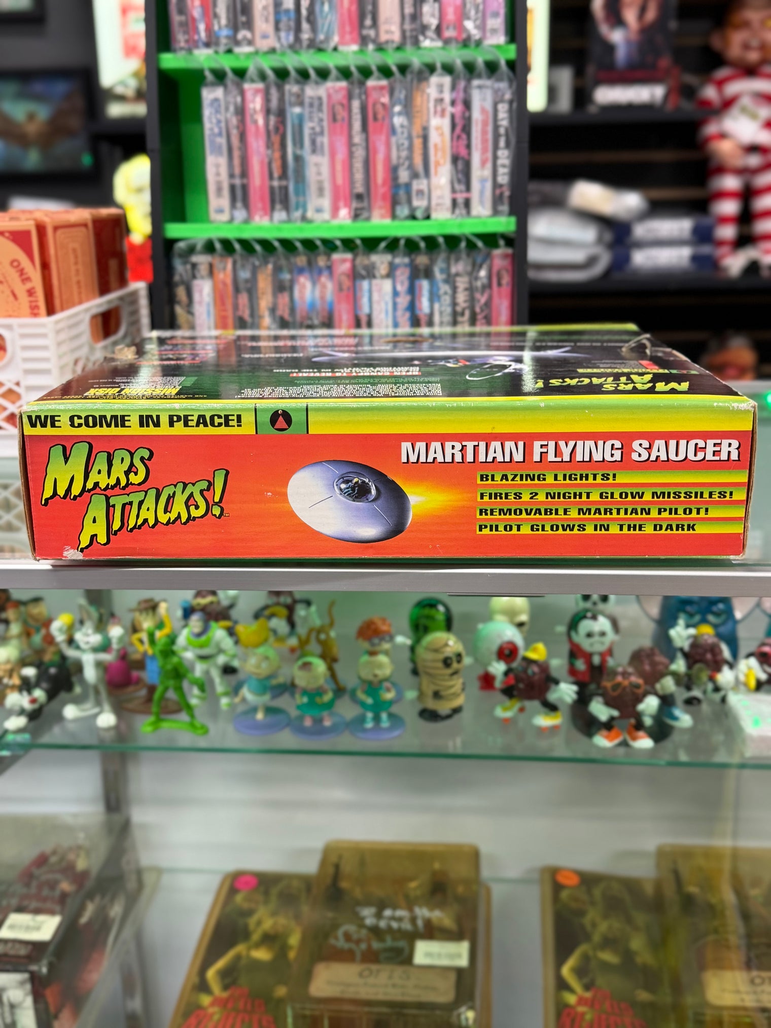 Mars Attacks! - Martian Flying Saucer