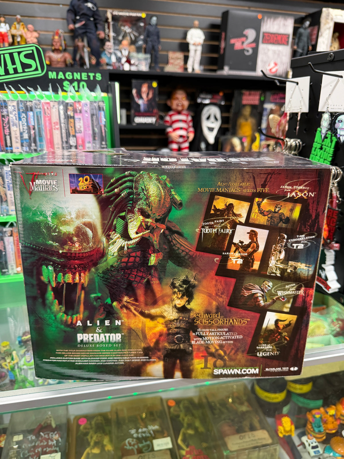 Alien and Predator - Deluxe Movie Maniacs Boxed Set