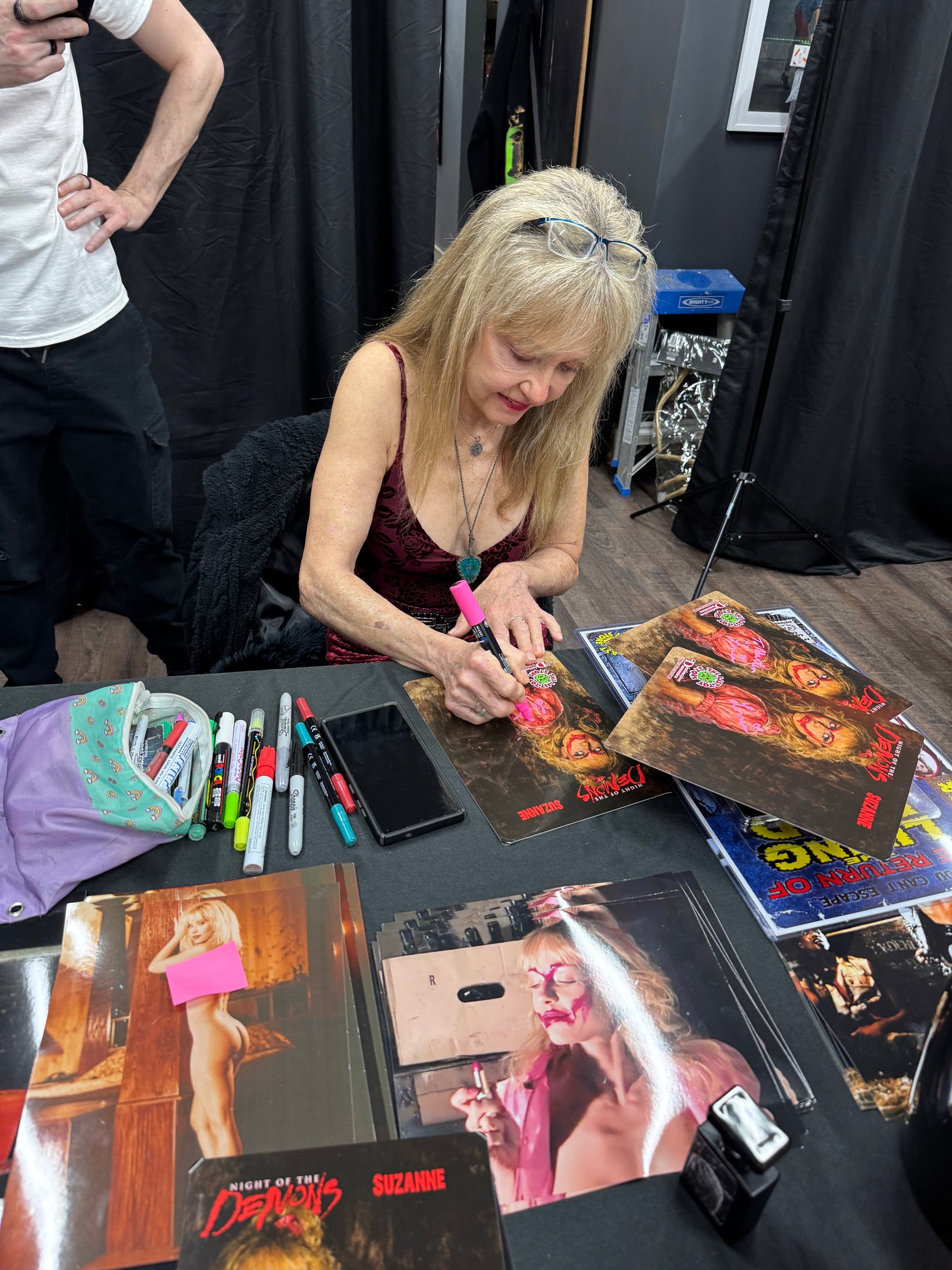 Night of the Demons: Suzanne - 1/9 Scale Distinctive Dummies (Signed by Linnea Quigley)