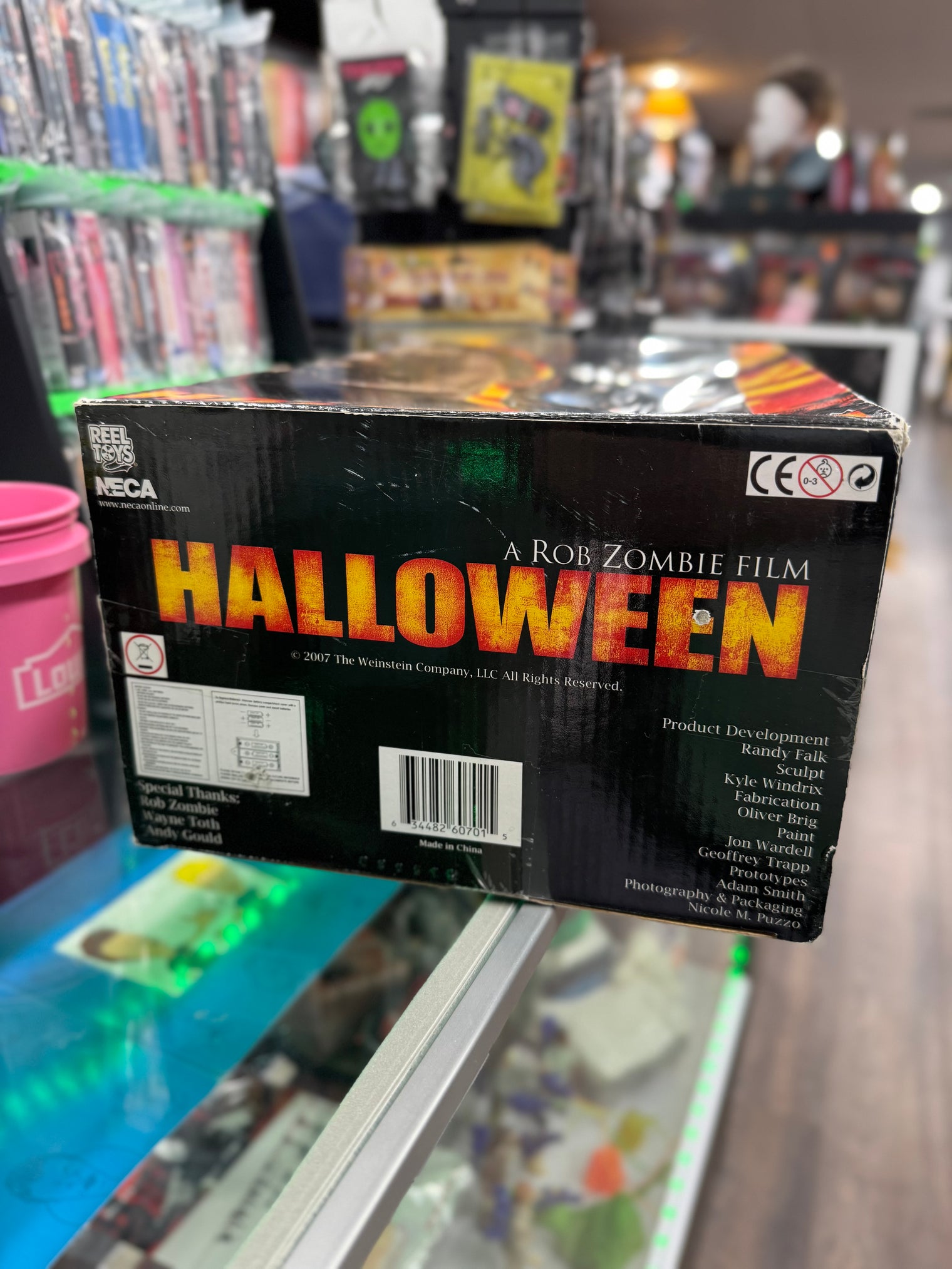Rob Zombie's Halloween: Michael Myers - 18" Figure with Motion Activated Sound