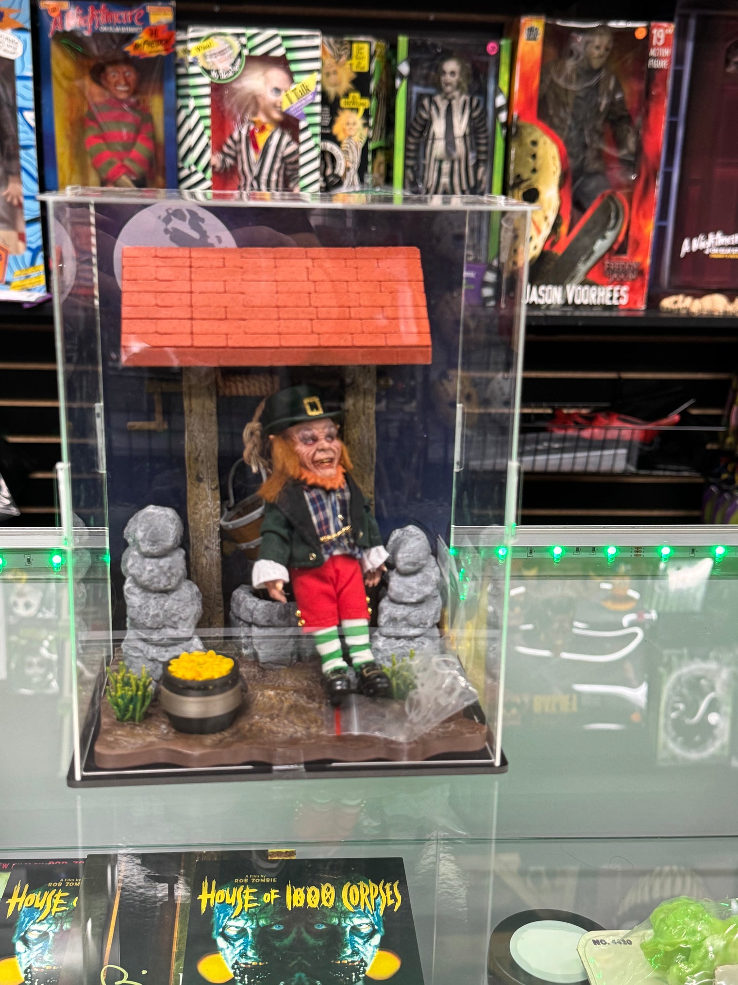 Leprechaun with Wishing Well Diorama - Deluxe 1/9 Scale Distinctive Dummies