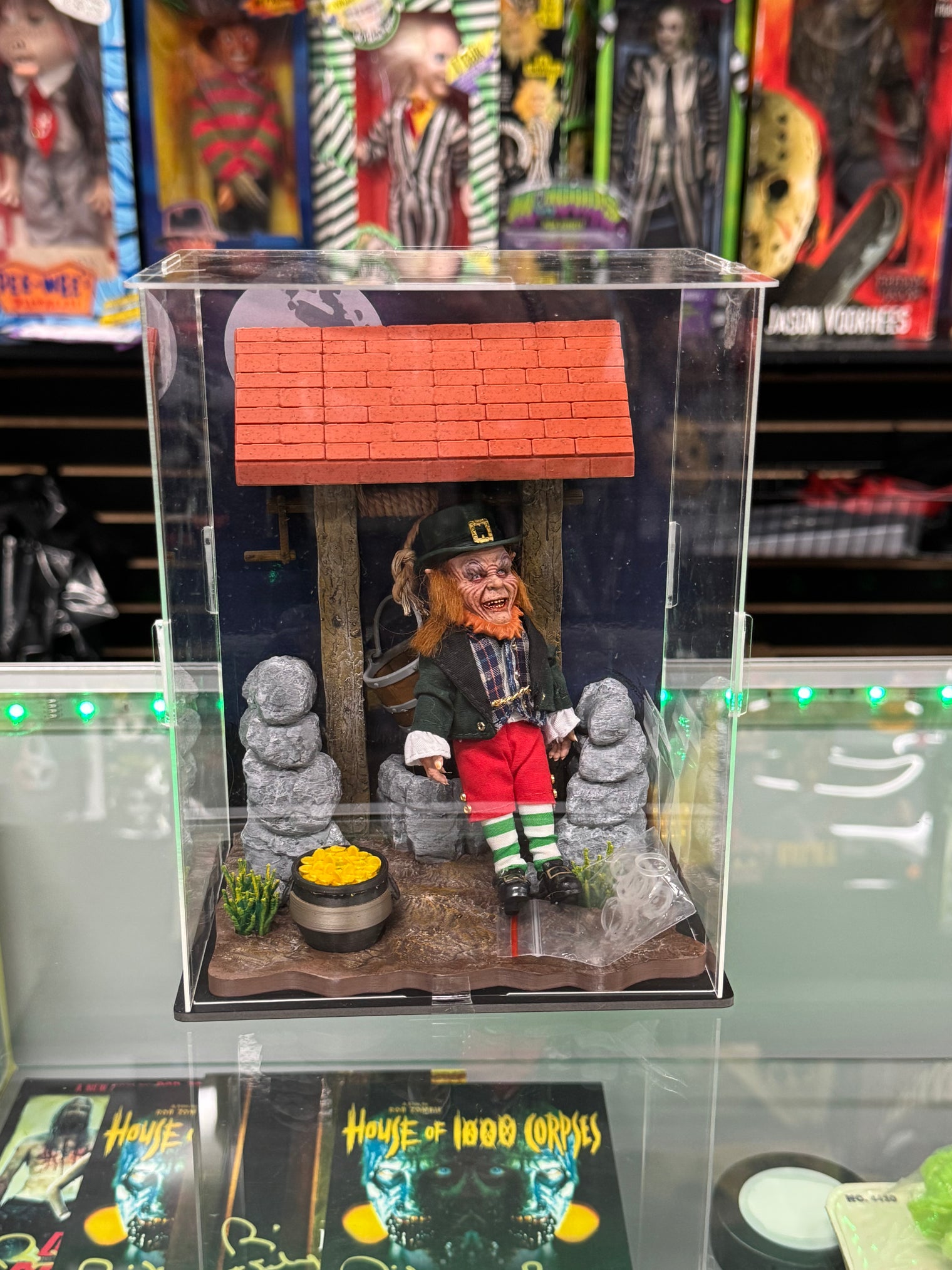 Leprechaun with Wishing Well Diorama - Deluxe 1/9 Scale Distinctive Dummies