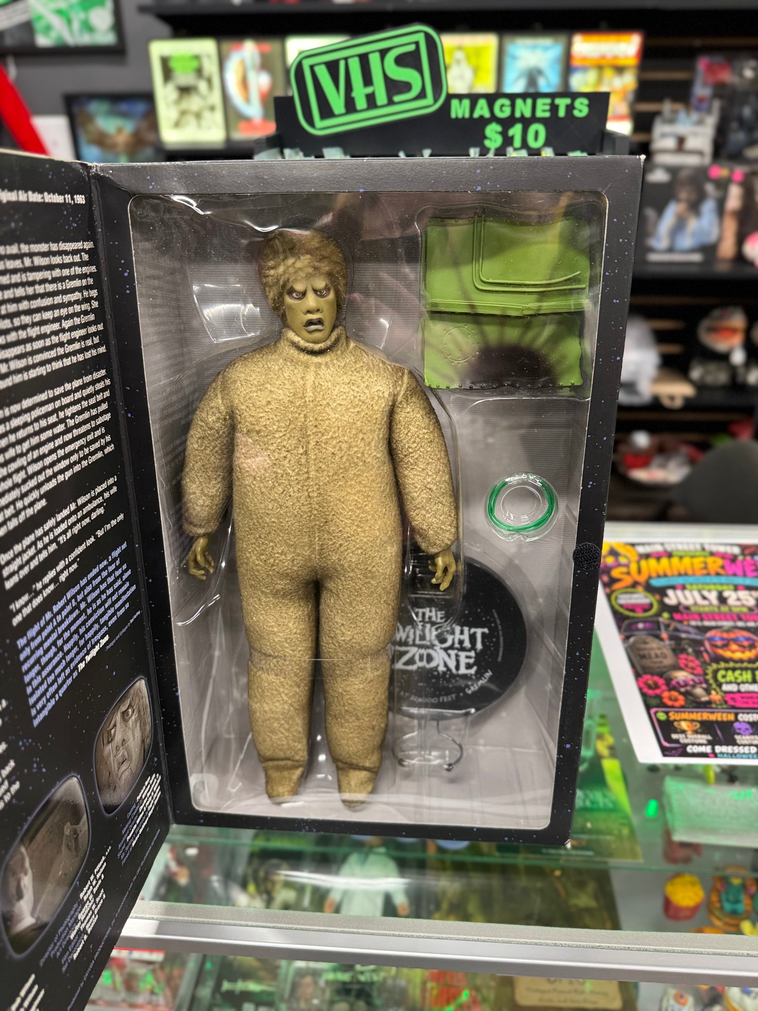The Twilight Zone: Gremlin - 1/6 Scale Figure