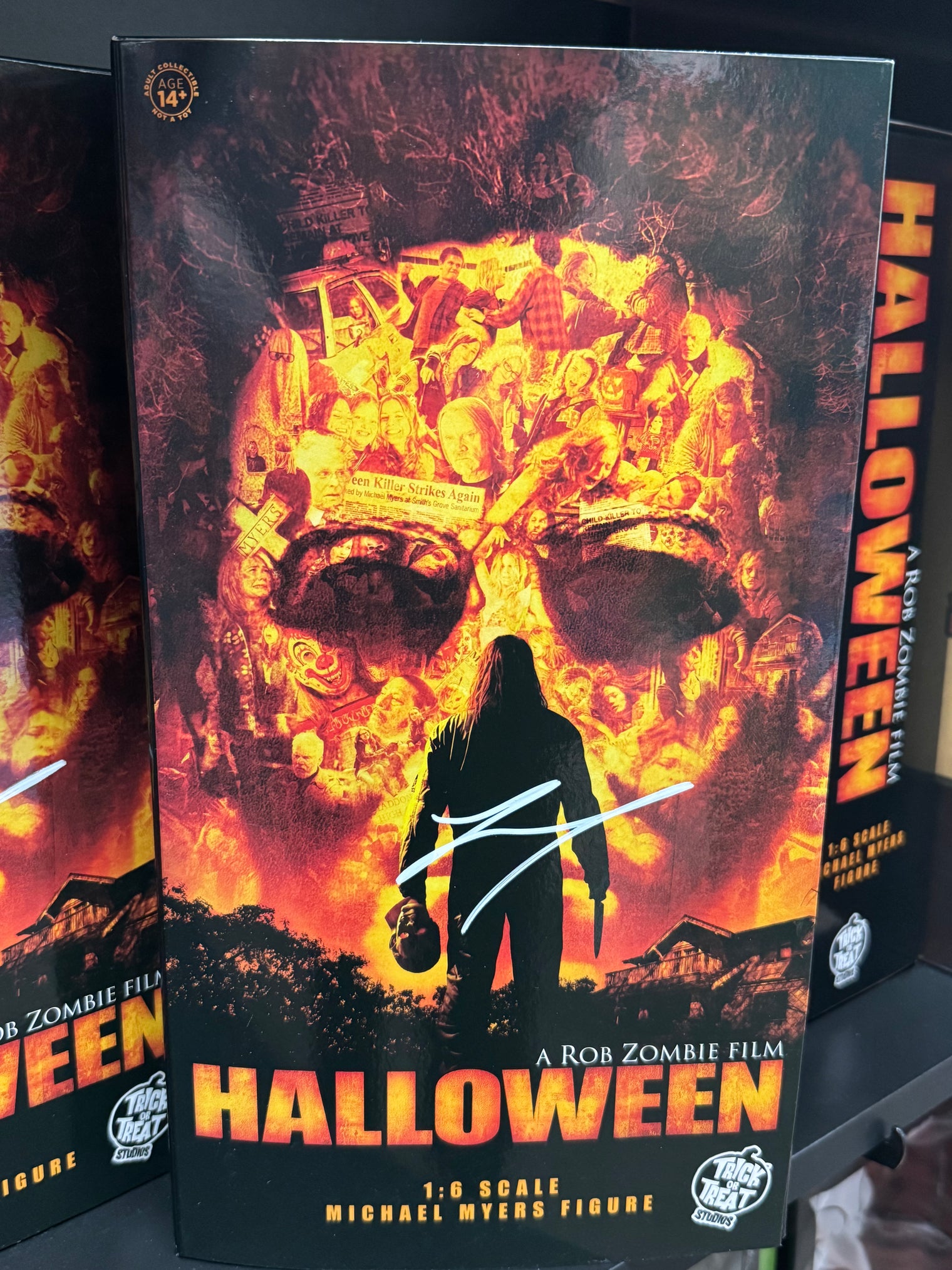 Rob Zombie's Halloween: Michael Myers Signed by Tyler Mane - 1/6 Scale Figure