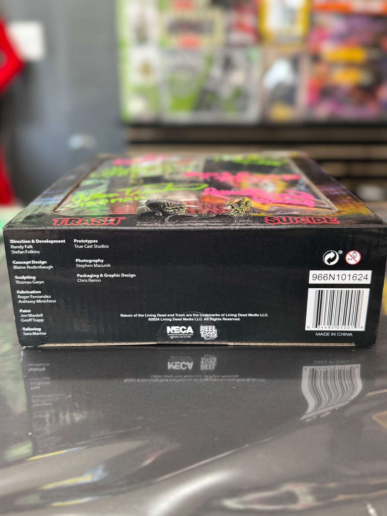 Return of the Living Dead: Trash and Suicide Clothed 2 Pack Signed by 6 - 8" Figure Set