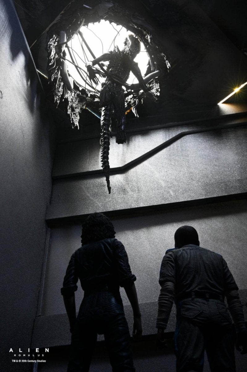 Alien: Romulus: Deluxe Suspended Lab Xenomorph XX121 - 7" Scale Figure - NECA