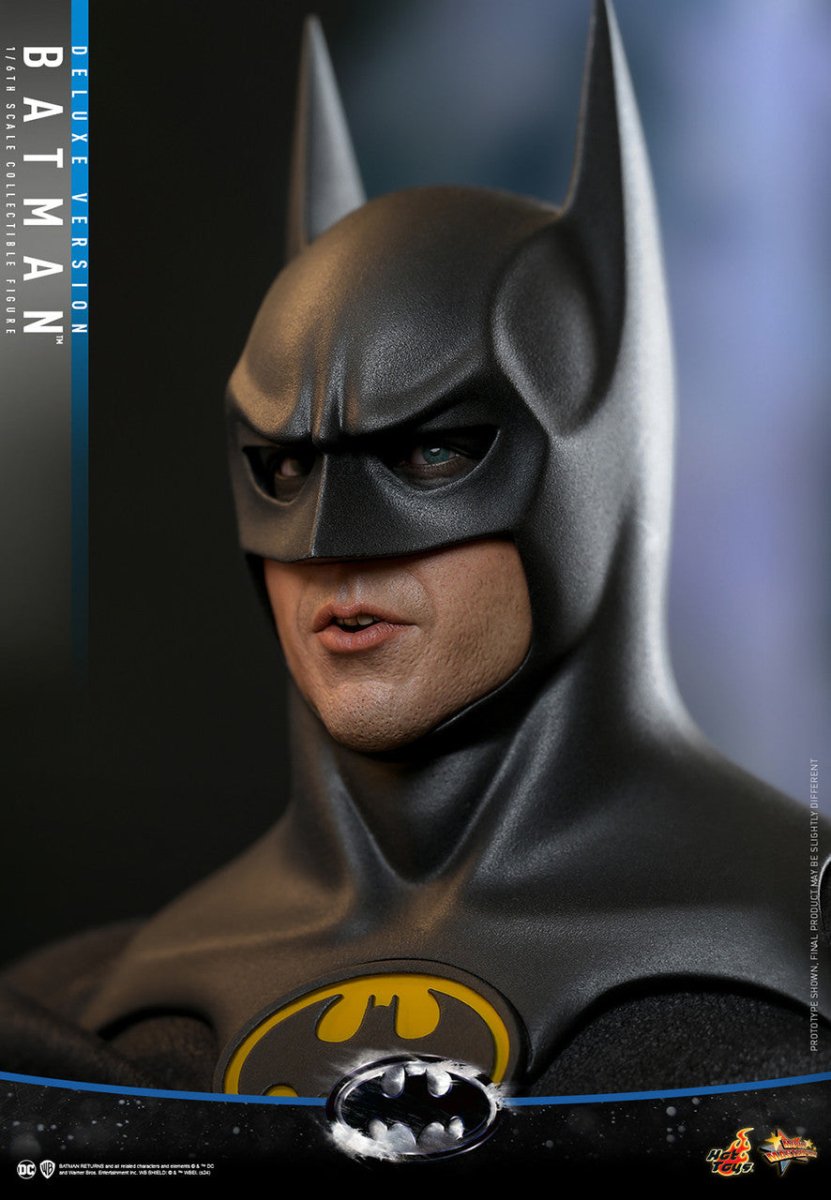 Batman Returns: Deluxe Batman - 1/6 Scale Figure - The Last Toy Store
