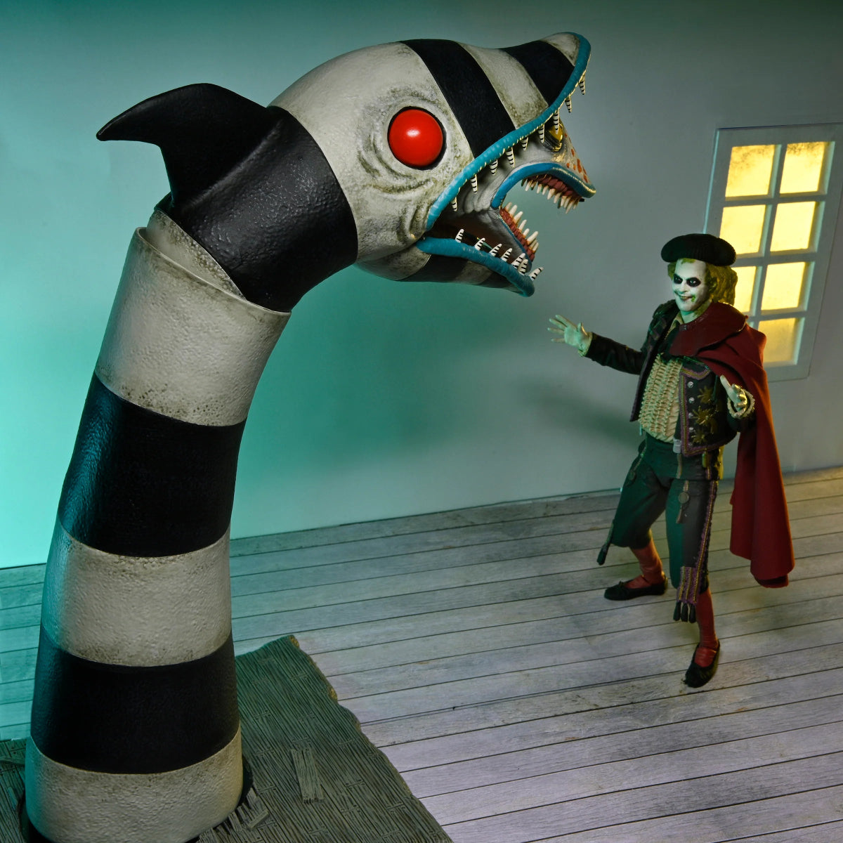 Beetlejuice Beetlejuice: Ultimate Matador Beetlejuice and Sandworm 2 Pack - 7" Scale Figures - NECA