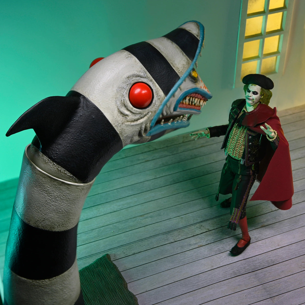 Beetlejuice Beetlejuice: Ultimate Matador Beetlejuice and Sandworm 2 Pack - 7" Scale Figures - NECA