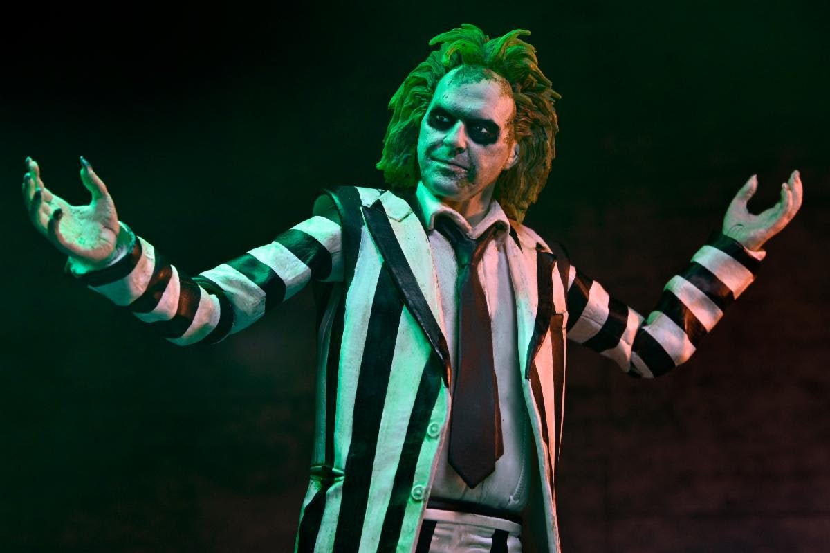 Beetlejuice Beetlejuice: Ultimate Striped Suit Beetlejuice - 7" Scale Figure - The Last Toy Store