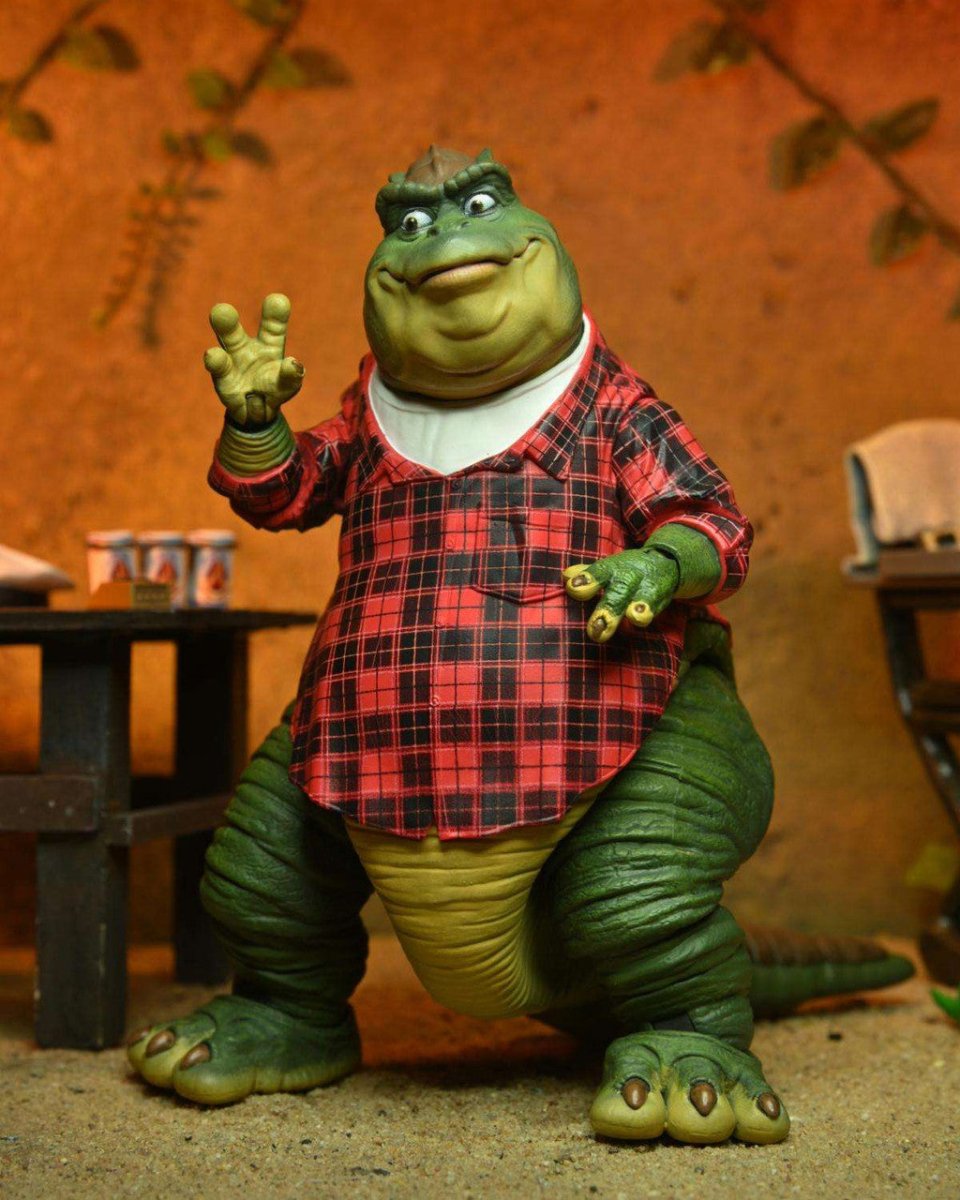 Dinosaurs: Ultimate Earl Sinclair - 7" Scale Figure - The Last Toy Store