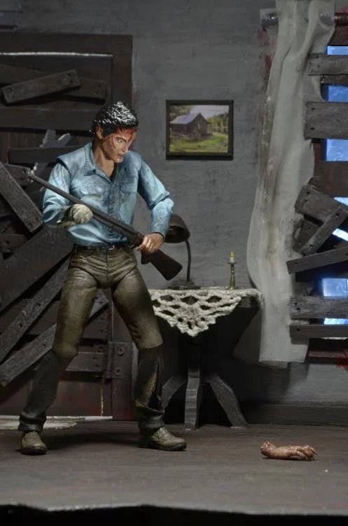 Evil Dead 2: Ultimate Ash - 7" Scale Figure - NECA