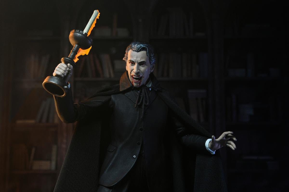 Horror of Dracula (Hammer Horror): Ultimate Count Dracula - 7" Scale Figure - NECA