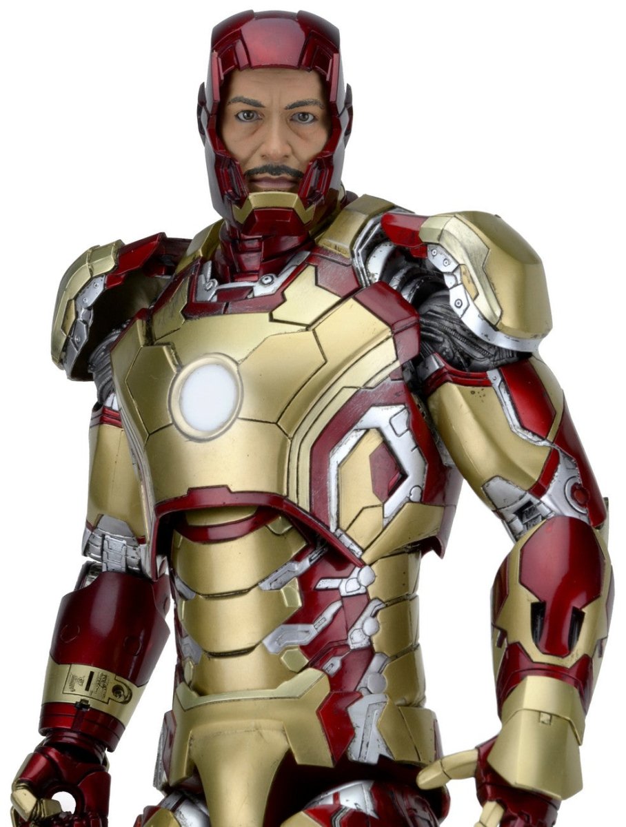 Iron Man 3: Iron Man (Mark 42) - 1/4 Scale Figure - NECA