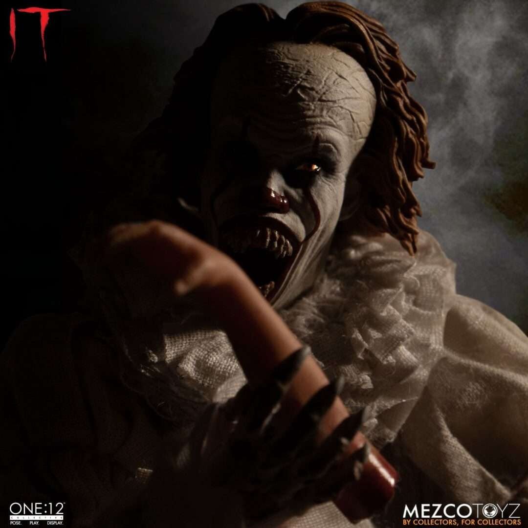 IT (2017) - Pennywise - One:12 Collective Action Figure - The Last Toy Store
