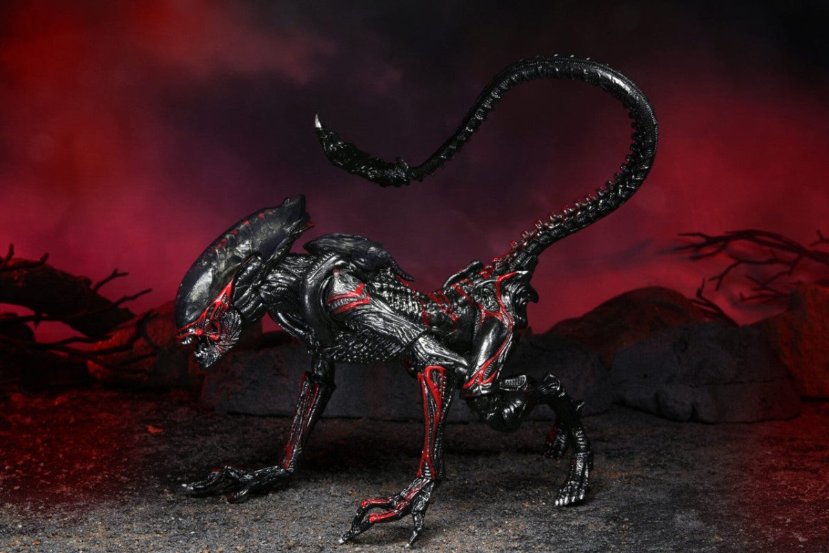 Kenner Tribute: Ultimate Night Cougar Alien - 7″ Scale Action Figure - The Last Toy Store