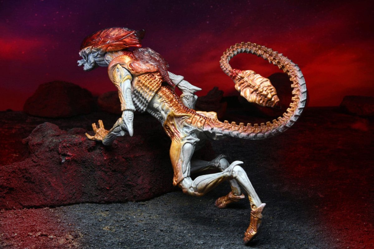 Kenner Tribute: Ultimate Panther Alien - 7″ Scale Action Figure - The Last Toy Store