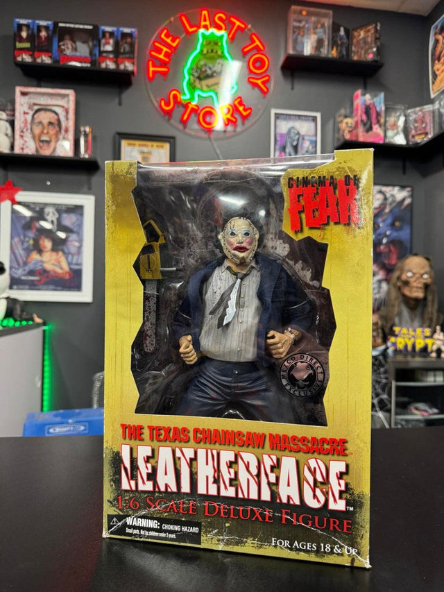 Mezco Exclusive Cinema of Fear: Pretty Woman Leatherface - 1/6 Scale Deluxe Figure - The Last Toy Store
