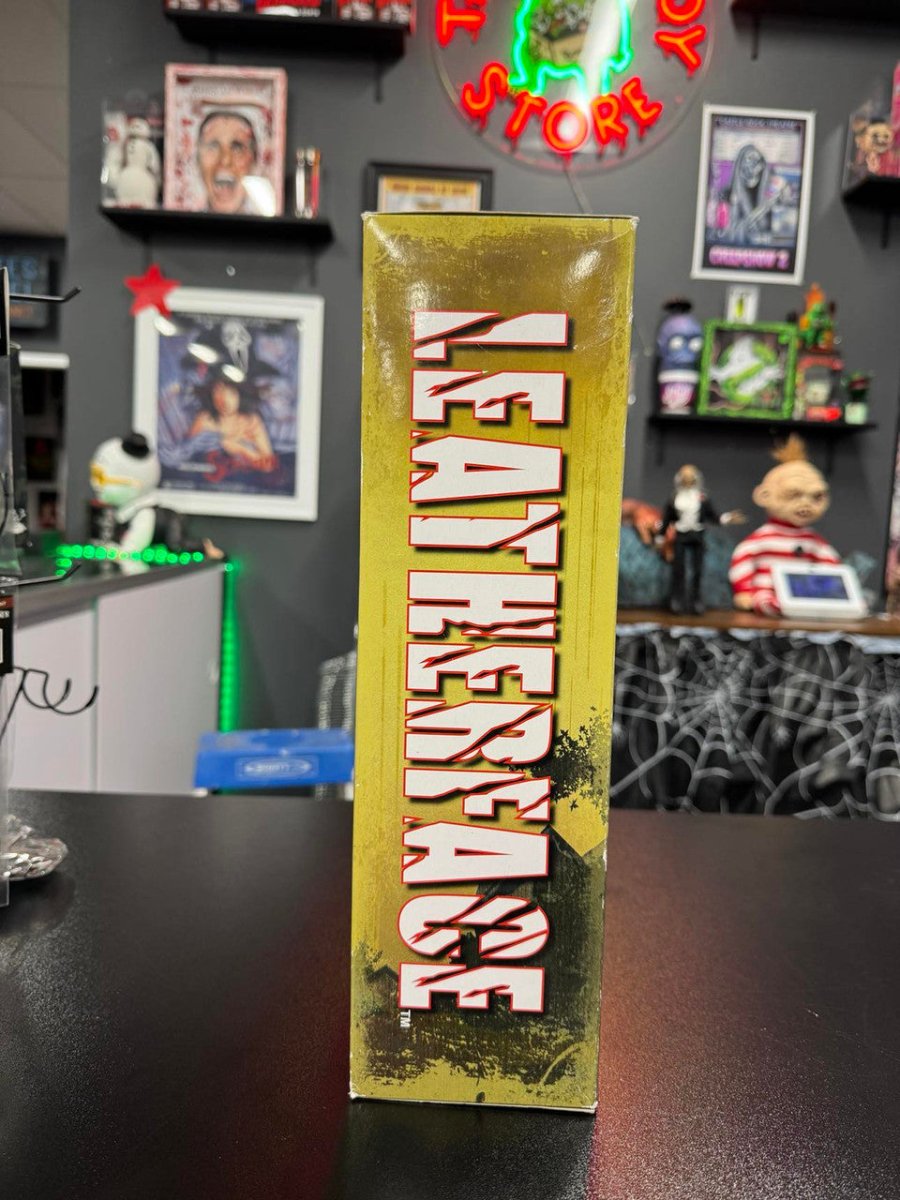 Mezco Exclusive Cinema of Fear: Pretty Woman Leatherface - 1/6 Scale Deluxe Figure - The Last Toy Store