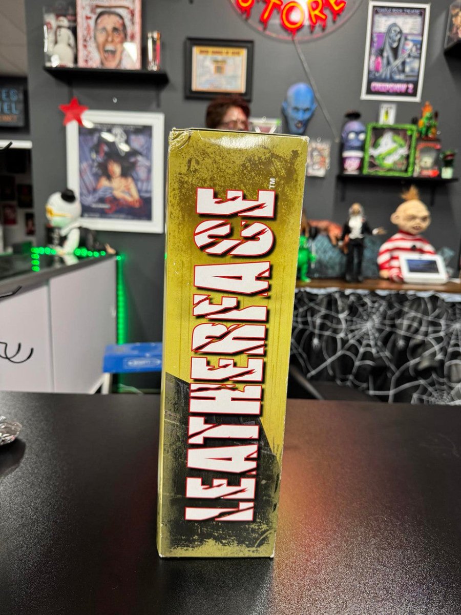 Mezco Exclusive Cinema of Fear: Pretty Woman Leatherface - 1/6 Scale Deluxe Figure - The Last Toy Store