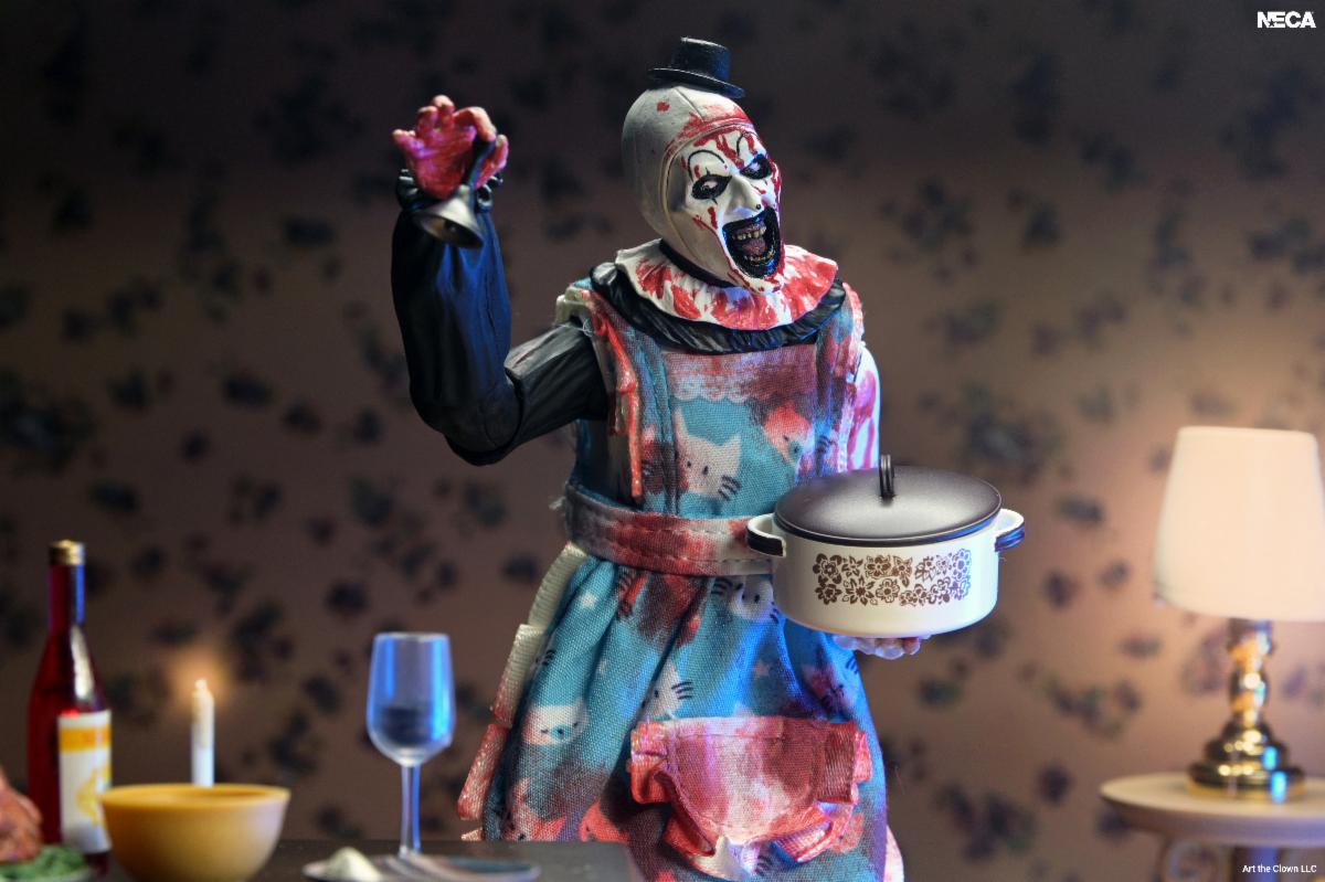 NECA - (Pre-Order) Terrifier 2: Ultimate Thanksgiving Art the Clown - 7" Scale Figure