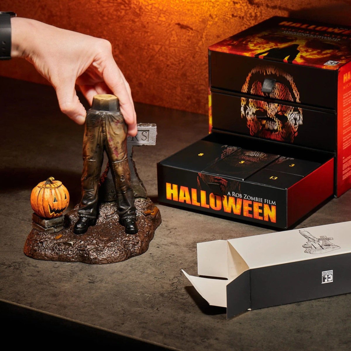 Rob Zombie's Halloween (2007): Michael Myers - Countdown Calendar - Numskull