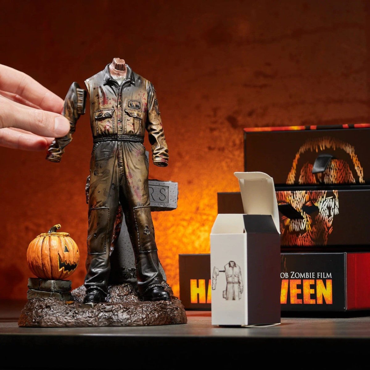 Rob Zombie's Halloween (2007): Michael Myers - Countdown Calendar - Numskull