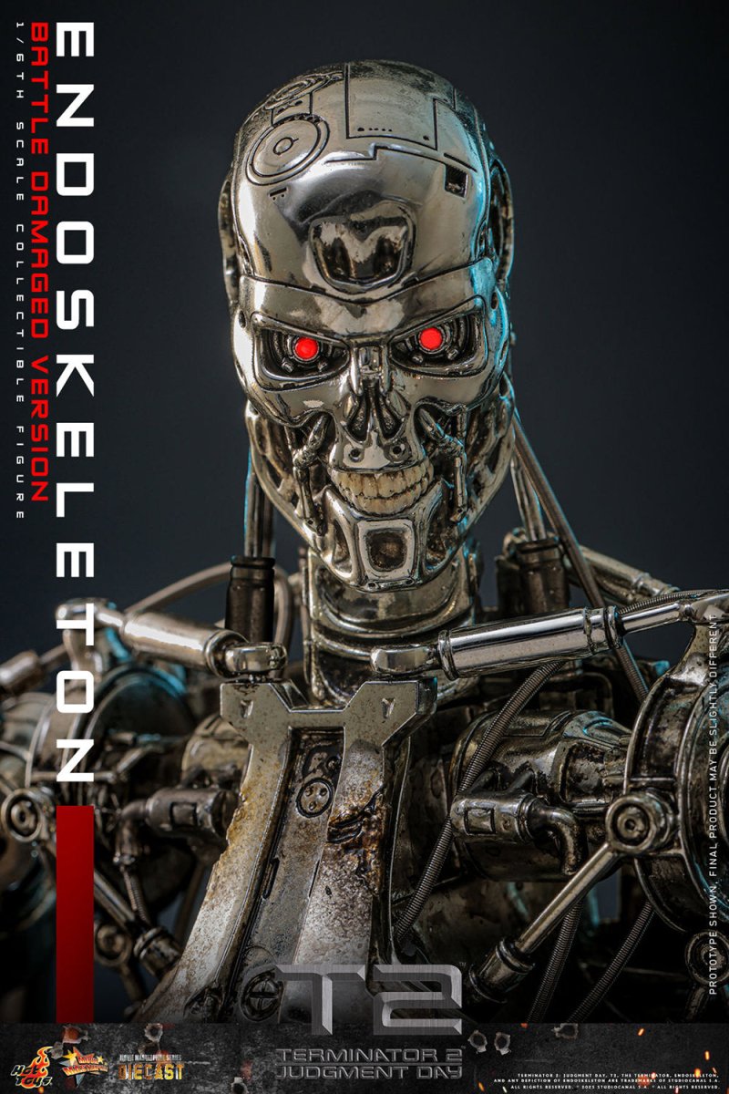 Terminator 2: Battle Damaged Endoskeleton - 1/6 Scale Figure - Hot Toys