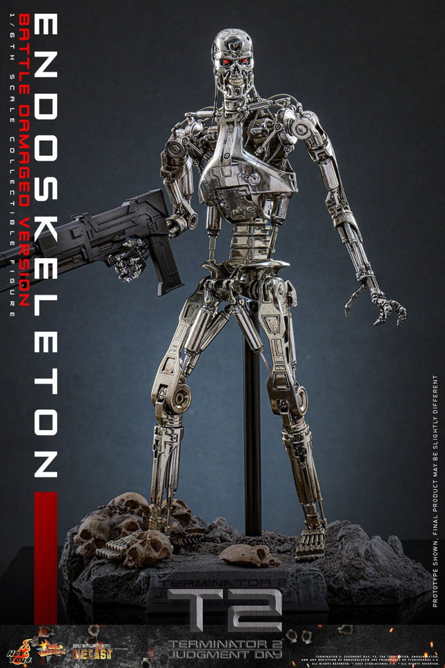 Terminator 2: Battle Damaged Endoskeleton - 1/6 Scale Figure - Hot Toys