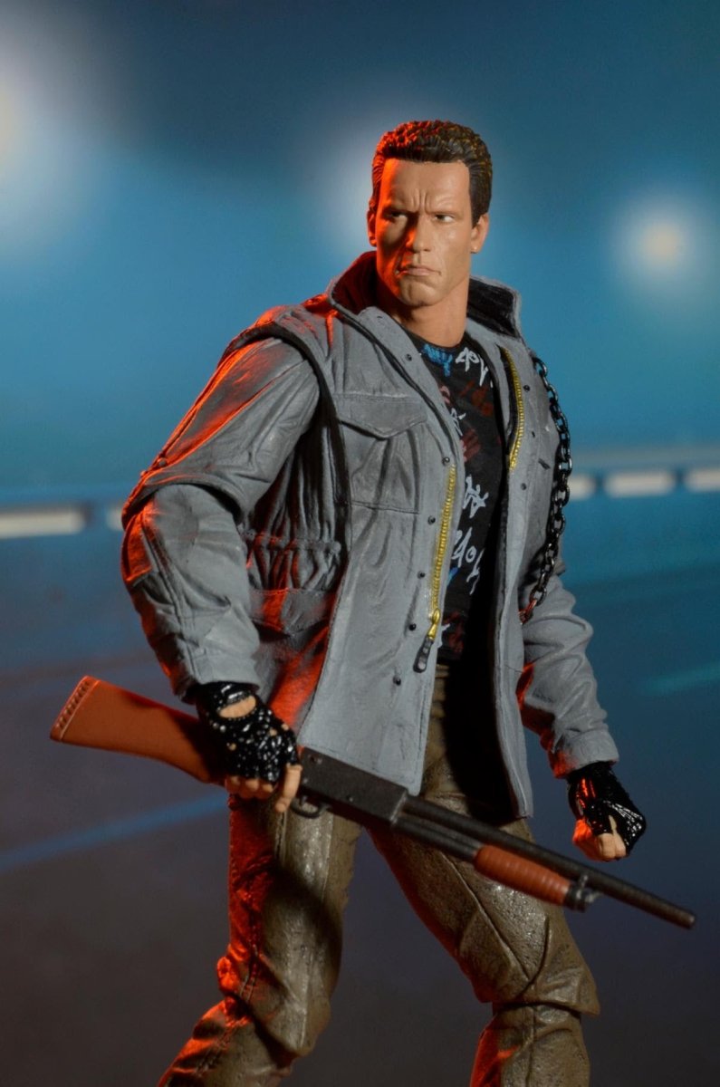 Terminator: Ultimate T - 800 (Tech Noir) - 7" Scale Figure - NECA