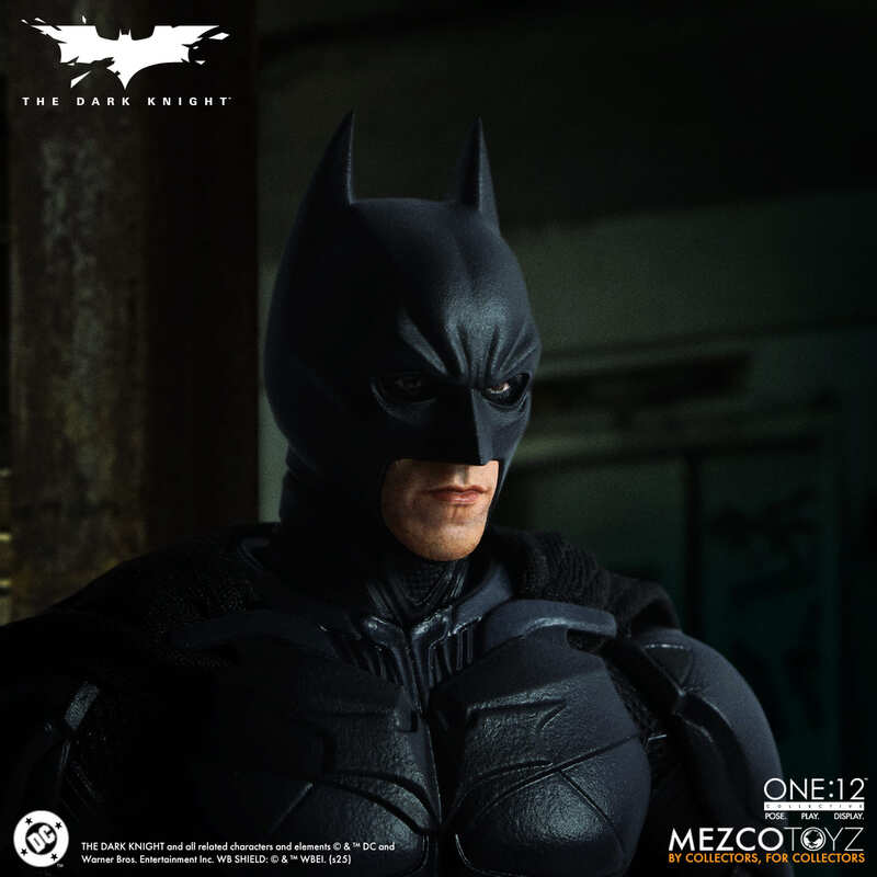 The Dark Knight: Batman One:12 Collective - Mezco Toyz