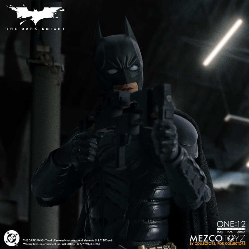 The Dark Knight: Batman One:12 Collective - Mezco Toyz