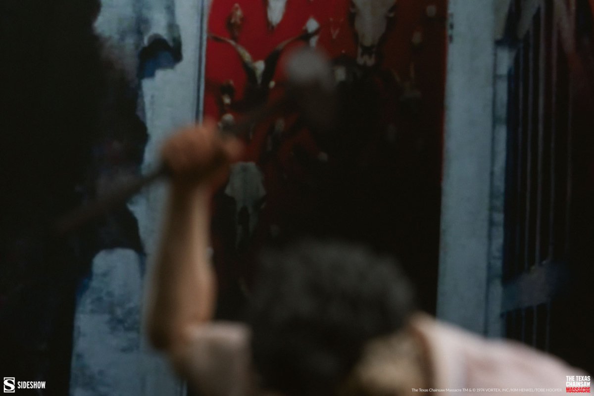 The Texas Chainsaw Massacre: Leatherface (Killing Mask) - 1/6 Scale Figure - Sideshow Collectibles