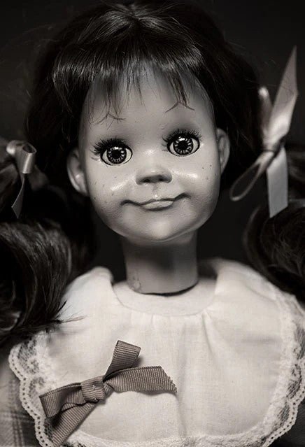 The Twilight Zone: Talky Tina Doll - The Last Toy Store