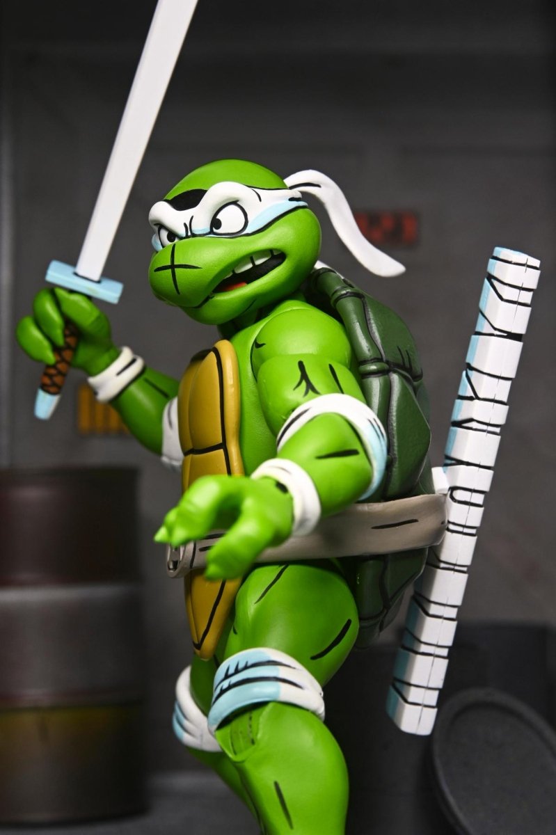 TMNT: April as 5th Turtle ( Archie Comics) - 7" Scale Figure - NECA