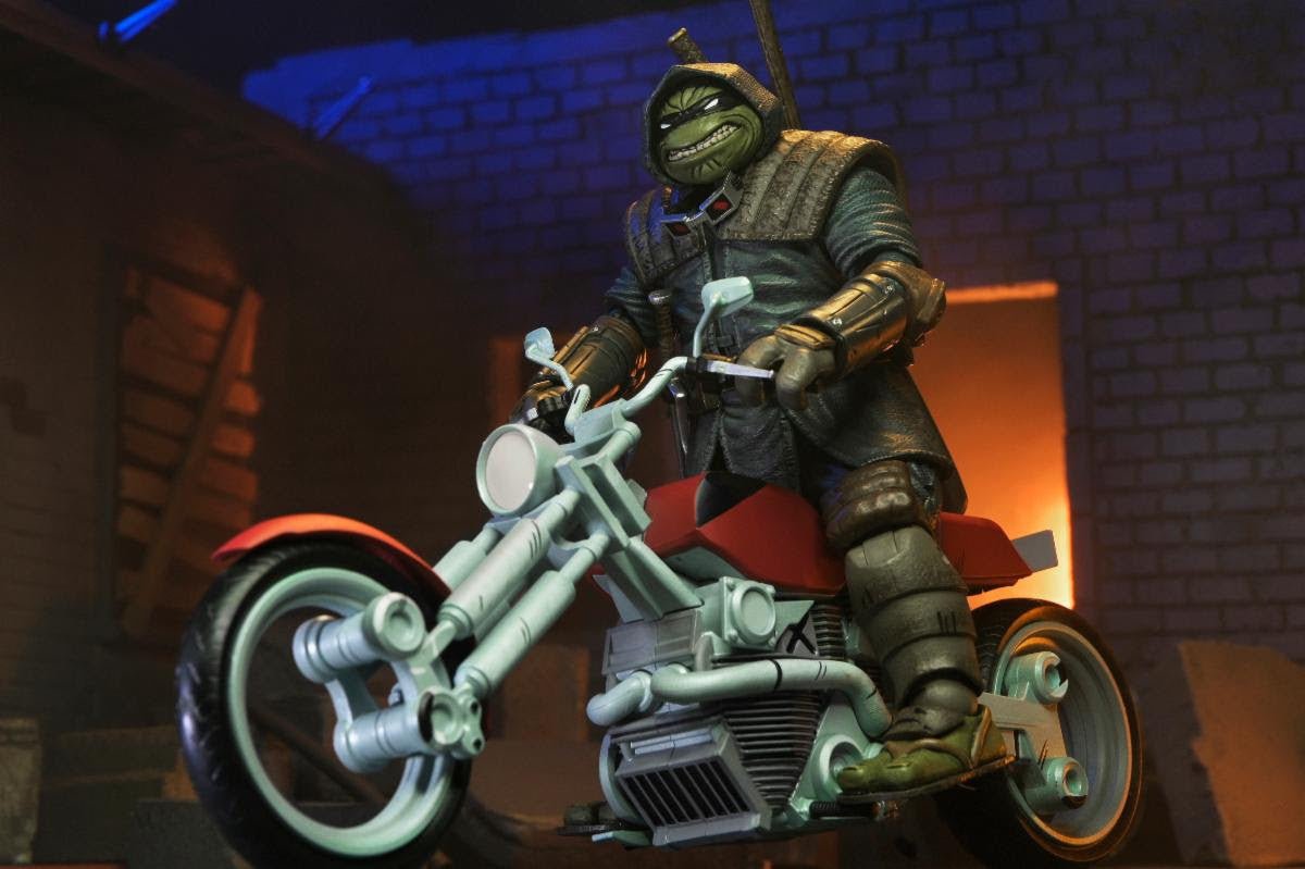 TMNT (The Last Ronin): Casey Marie with Motorcycle - 7" Scale Figure - The Last Toy Store
