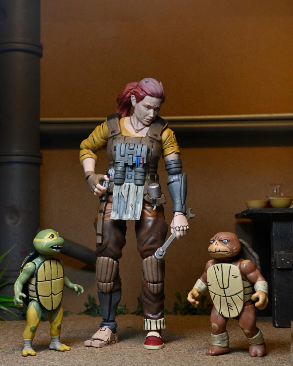 TMNT The Last Ronin (The Lost Years): Grammy April with Baby Yi & Moja - 7" Scale Figures - The Last Toy Store