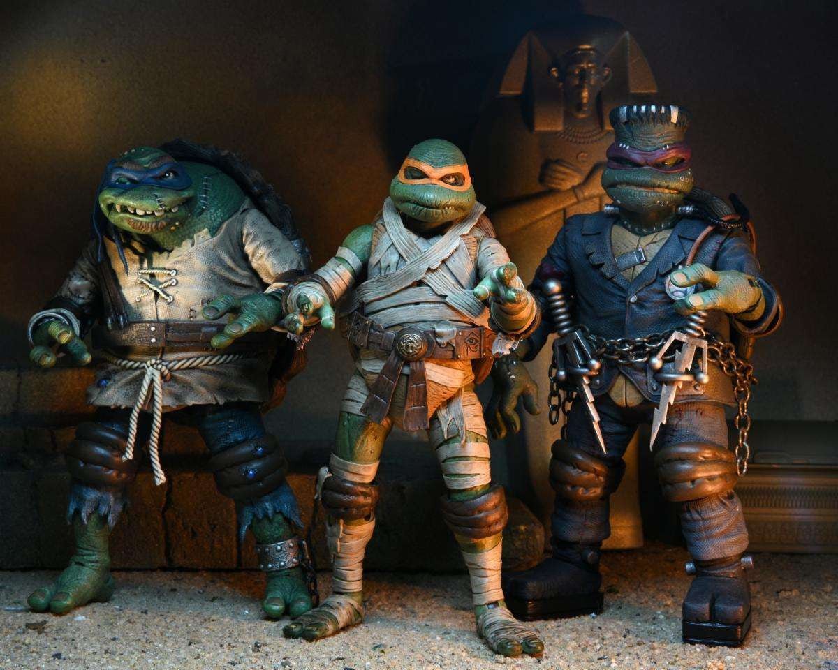 Universal Monsters x TMNT: Ultimate Michelangelo as The Mummy - 7" Scale Action Figure - The Last Toy Store