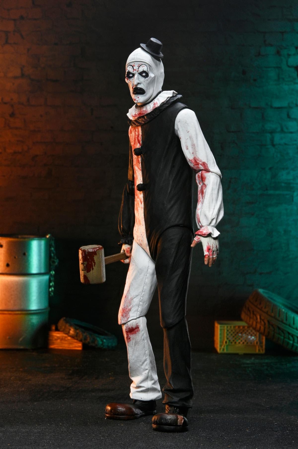 Terrifier 2: Ultimate Blood Spattered Art the Clown - 7" Scale Figure