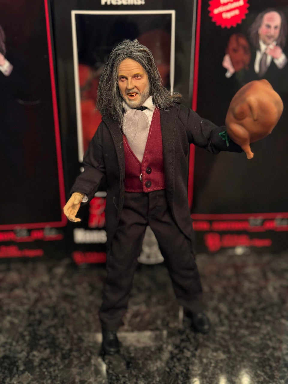 Scary Movie 2: Hanson the Caretaker - 1/9 Scale Figure