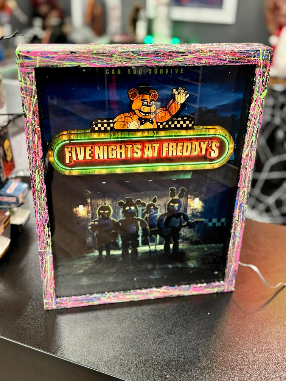 Five Nights at Freddy's - Light Up Shadow Box