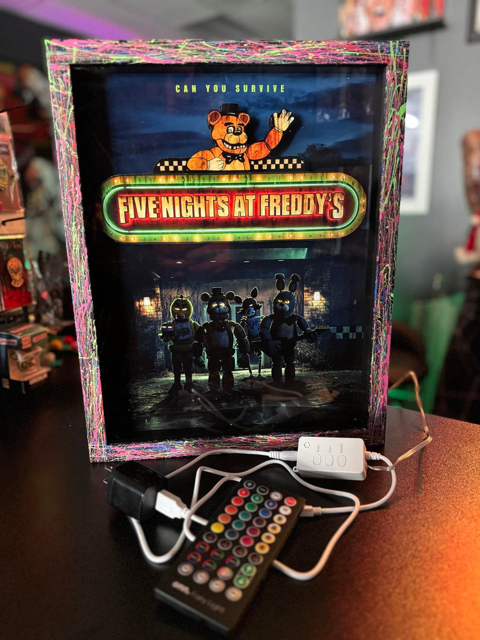 Five Nights at Freddy's - Light Up Shadow Box