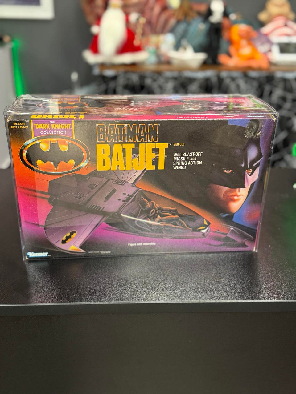 Kenner Batman - Batjet Vehicle with Blast-Off Missile and Spring Action Wings