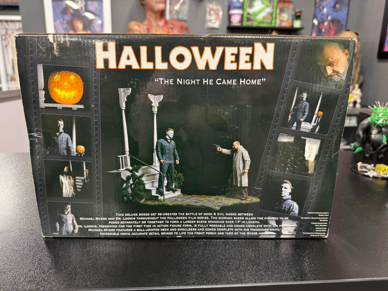 NECA Halloween (1978) The Night He Came Home Deluxe Box Set Signed by Nick Castle