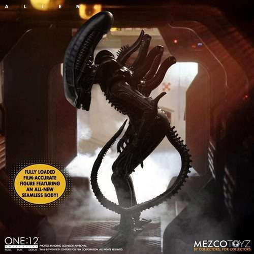 Mezco Toyz Alien (Xenomorph) One:12 Collective Action Figure