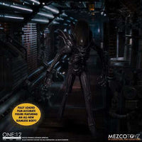 Mezco Toyz Alien (Xenomorph) One:12 Collective Action Figure