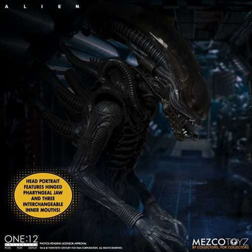 Mezco Toyz Alien (Xenomorph) One:12 Collective Action Figure