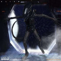 Mezco Toyz Alien (Xenomorph) One:12 Collective Action Figure