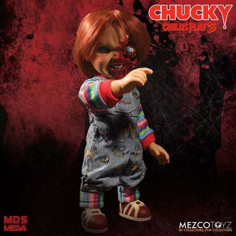 Mezco Toyz Child's Play 3: Talking Chucky (Pizza Face) - MDS Mega Scale 15" Figure